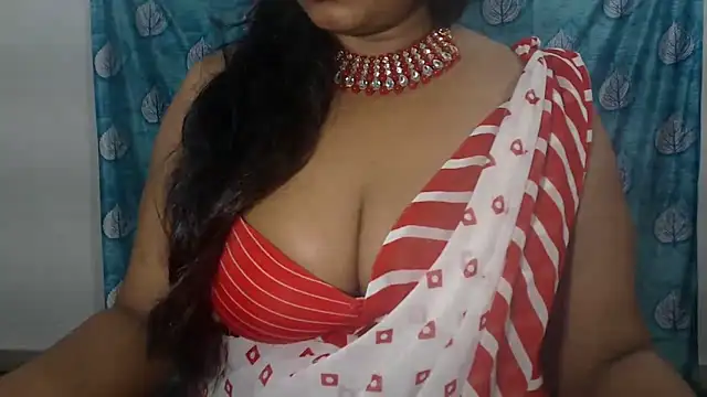 Snapshot of Sophia_your chatting on May 8, 5:33 am Sophia your online show from May 8, 5:33 am