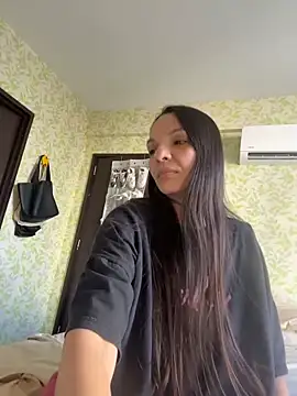 Snapshot of samilux5 chatting on June 14, 5:03 pm samilux5 online show from June 14, 5:03 pm