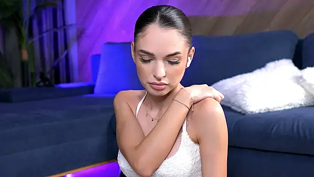 Snapshot of EsmeAinsley chatting on September 25, 11:55 pm EsmeAinsley online show from September 25, 11:55 pm