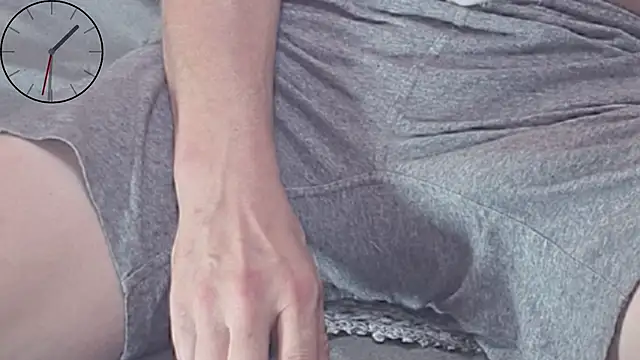 LongUKMakeYouSquirt online show from October 22, 11:31 am