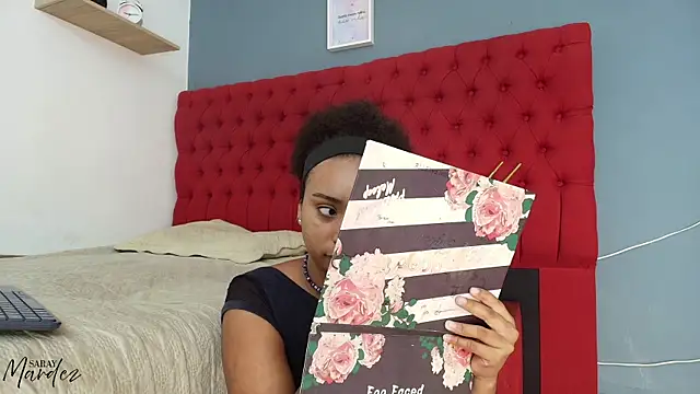 Snapshot of saray_mardez chatting on September 18, 12:08 pm saray mardez online show from September 18, 12:08 pm