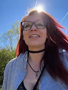 die-EinHORNY-WG online show from April 23, 10:11 am