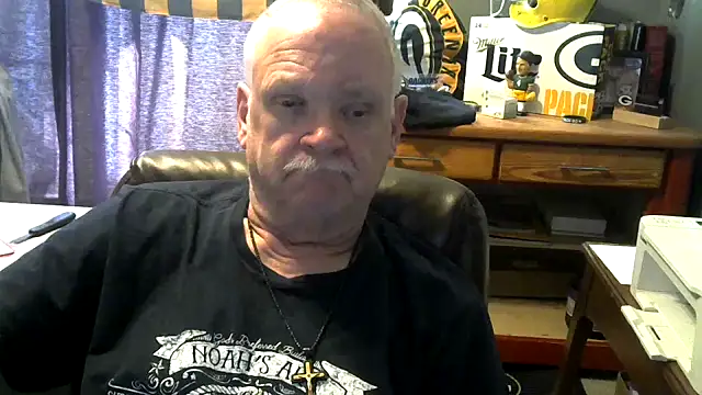 Snapshot of nobledad chatting on March 17, 9:02 pm nobledad online show from March 17, 9:02 pm