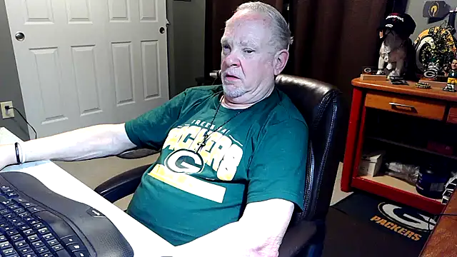 nobledad online show from February 15, 10:25 am