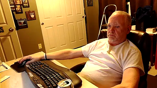 Snapshot of nobledad chatting on November 2, 1:54 am nobledad online show from November 2, 1:54 am