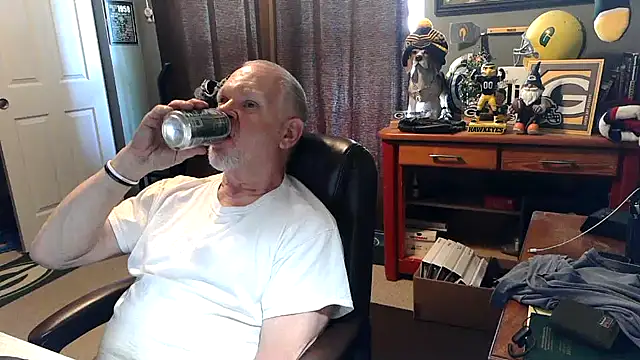 nobledad online show from June 4, 6:45 pm