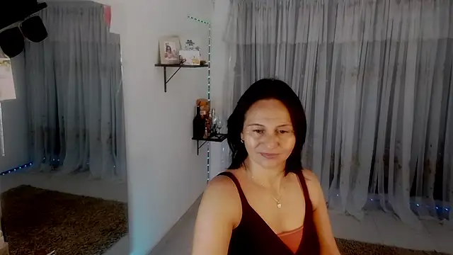 lollita 23  online show from November 18, 8:23 pm