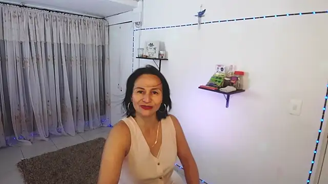 lollita 23  online show from September 29, 8:58 pm
