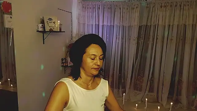 lollita 23  online show from October 18, 8:44 pm