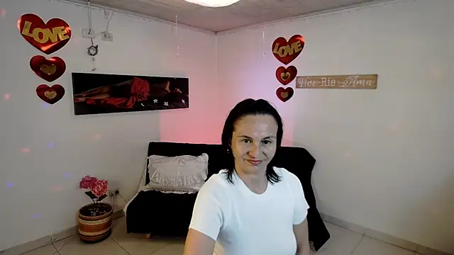 lollita 23  online show from April 6, 8:21 pm