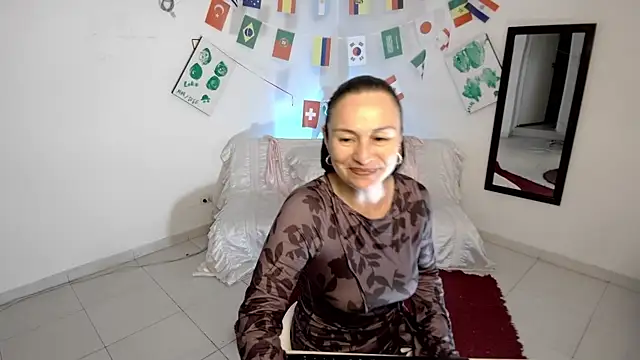Snapshot of lollita_23_ chatting on July 18, 7:55 pm lollita 23 online show from July 18, 7:55 pm