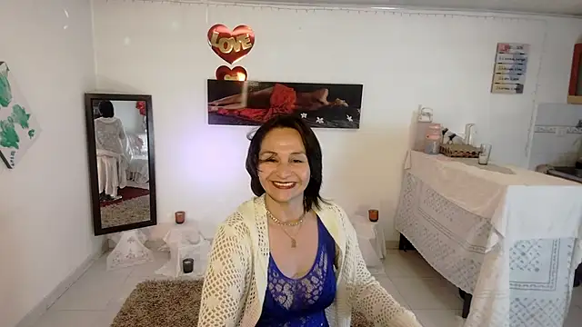 Snapshot of lollita_23_ chatting on May 7, 7:39 pm lollita 23 online show from May 7, 7:39 pm