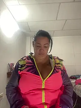 CamelliaLong online show from April 14, 8:25 pm