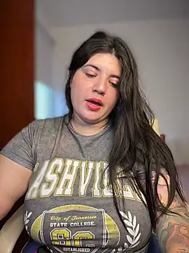 horny roomiess online show from June 6, 10:15 pm