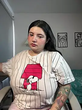 horny roomiess online show from March 26, 9:46 pm