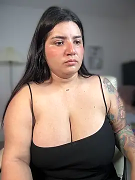 horny roomiess online show from November 28, 7:03 pm