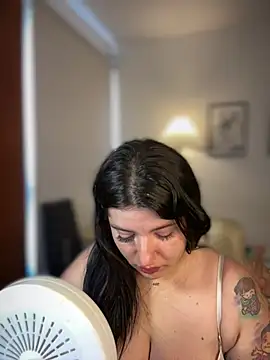 horny roomiess online show from February 26, 1:11 pm