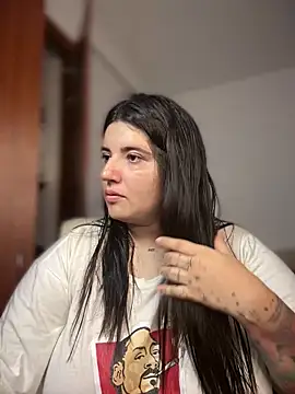horny roomiess online show from May 18, 10:36 pm