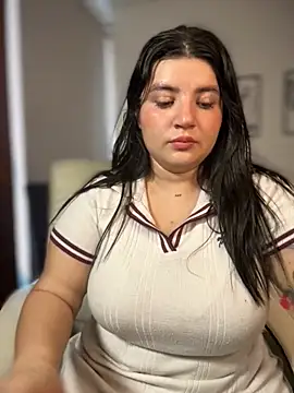 horny roomiess online show from February 27, 9:47 pm