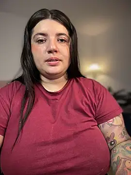 horny roomiess online show from May 2, 9:31 pm