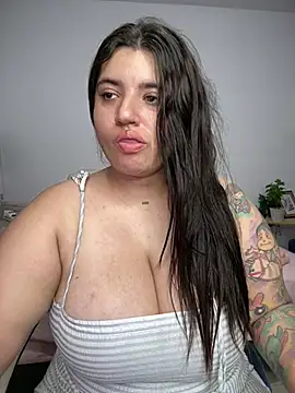 horny roomiess online show from July 18, 11:57 pm