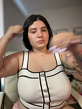 horny roomiess online show from March 4, 9:22 pm