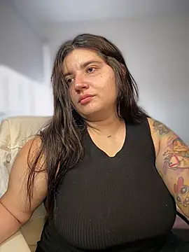 horny roomiess online show from June 7, 9:09 pm