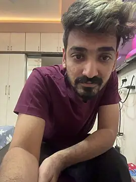 hornyguy271192 online show from December 19, 6:10 pm