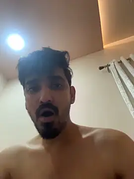 hornyguy271192 online show from February 8, 11:35 pm