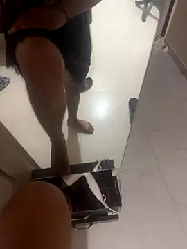 Snapshot of hornyguy271192 chatting on November 2, 6:02 pm hornyguy271192 online show from November 2, 6:02 pm