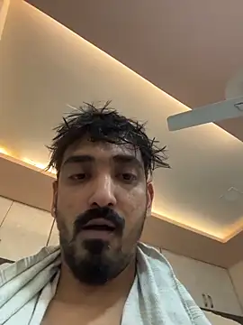 hornyguy271192 online show from February 7, 9:56 pm