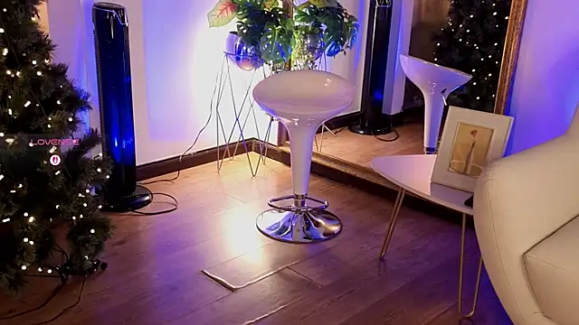 Victoria-Harper online show from December 14, 10:10 am