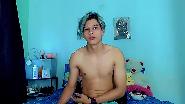 Liamscott  online show from January 9, 3:52 pm