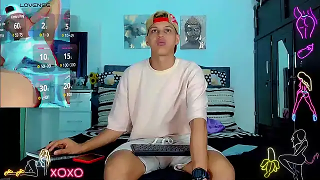 Liamscott  online show from October 7, 9:38 pm