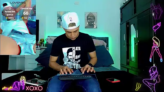 Liamscott  online show from September 26, 9:32 pm