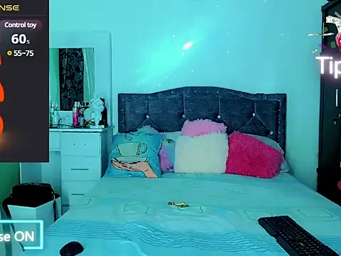 Liamscott  online show from March 10, 2:28 am