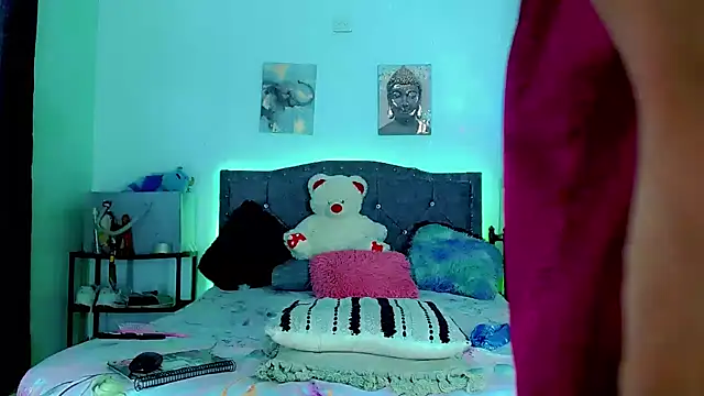 Liamscott  online show from December 21, 6:20 pm