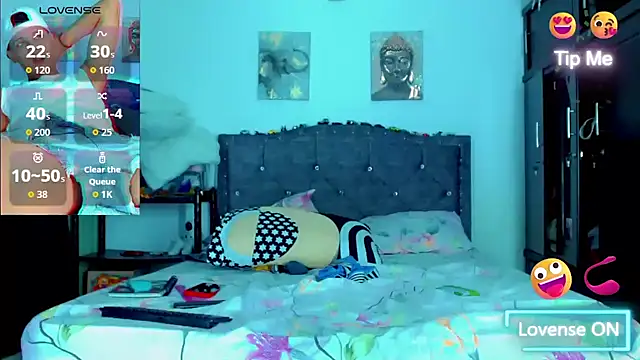 Liamscott  online show from November 4, 8:45 pm