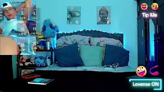 Liamscott  online show from November 8, 7:17 pm