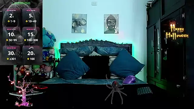 Liamscott  online show from October 22, 7:13 pm