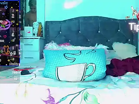 Liamscott  online show from March 18, 6:06 am