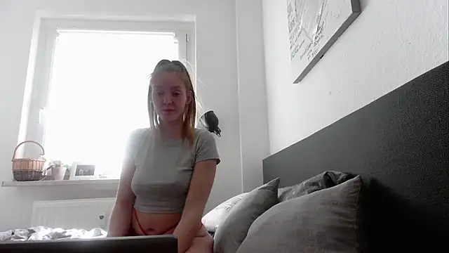 LachenderTeufel online show from March 22, 11:11 am