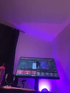 JulianaCastillo online show from February 19, 9:28 am