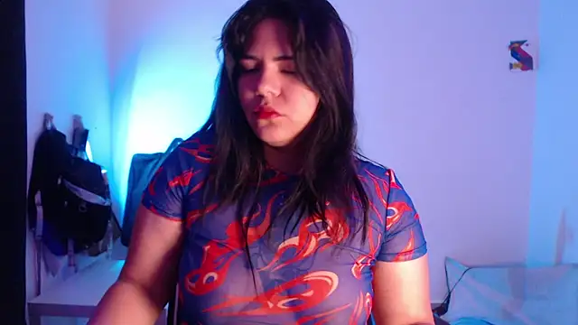 Snapshot of JulianaCastillo chatting on November 20, 9:32 am JulianaCastillo online show from November 20, 9:32 am