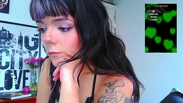 purple em69 online show from February 11, 4:35 pm