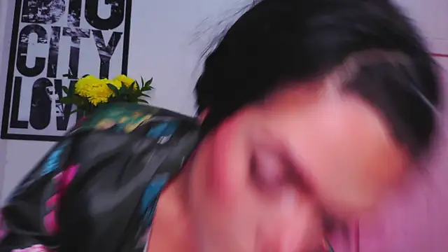 purple em69 online show from October 24, 3:27 am