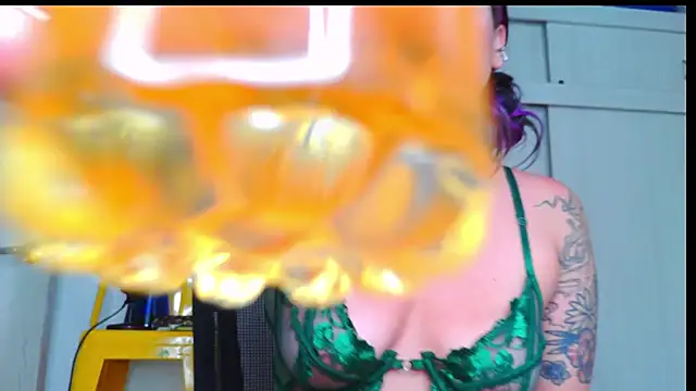 purple em69 online show from April 5, 9:10 pm