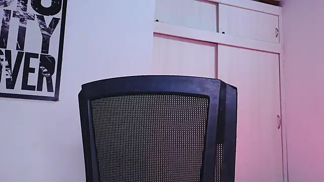 purple em69 online show from October 30, 4:00 am