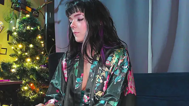 purple em69 online show from December 5, 4:22 am