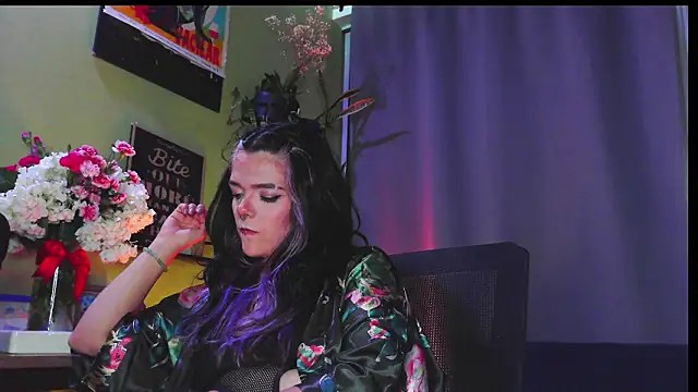 purple em69 online show from February 21, 4:58 am